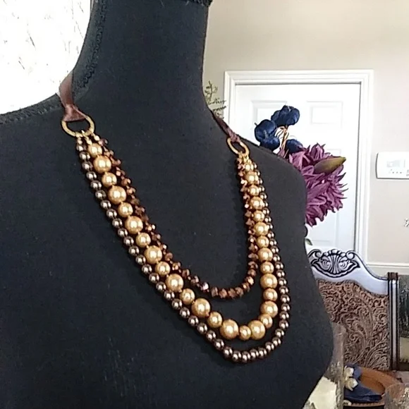 NWOT Stunning Chocolate Multi Strands Beaded Necklace - Picture 7 of 17